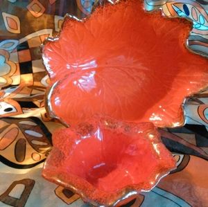 2 VINTAGE BURNT ORANGE MID-CENTURY BOWLS
